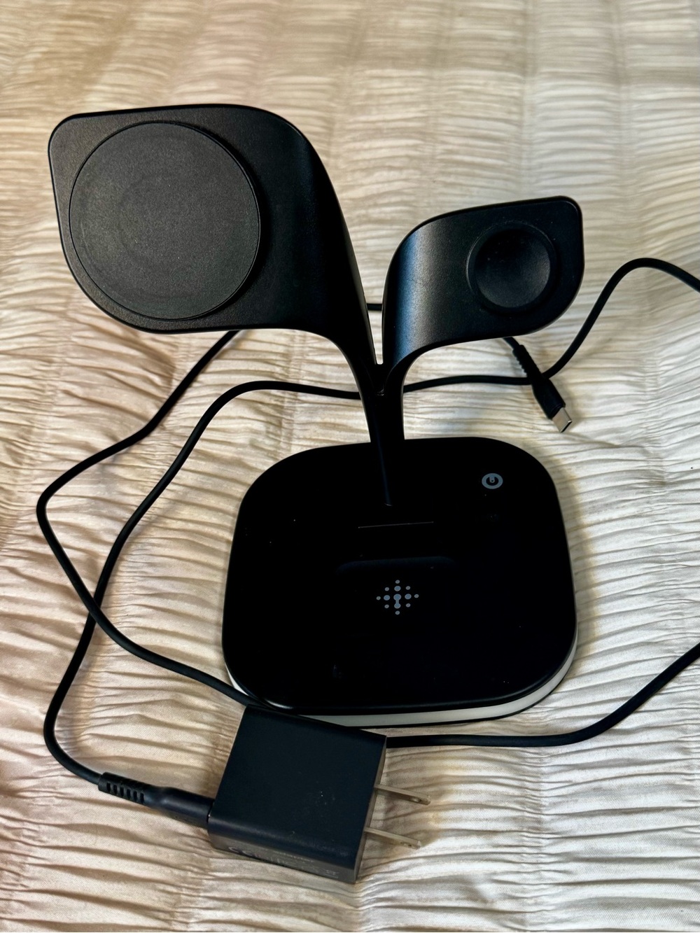 3 in One Charging Station - phone, watch, earbuds